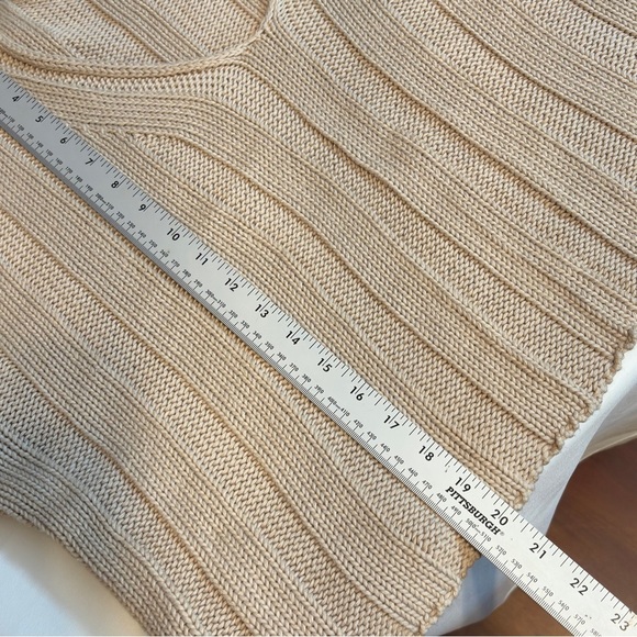 Mustard Seed V-Neck Taupe Sweater - S​ - Picture 9 of 13